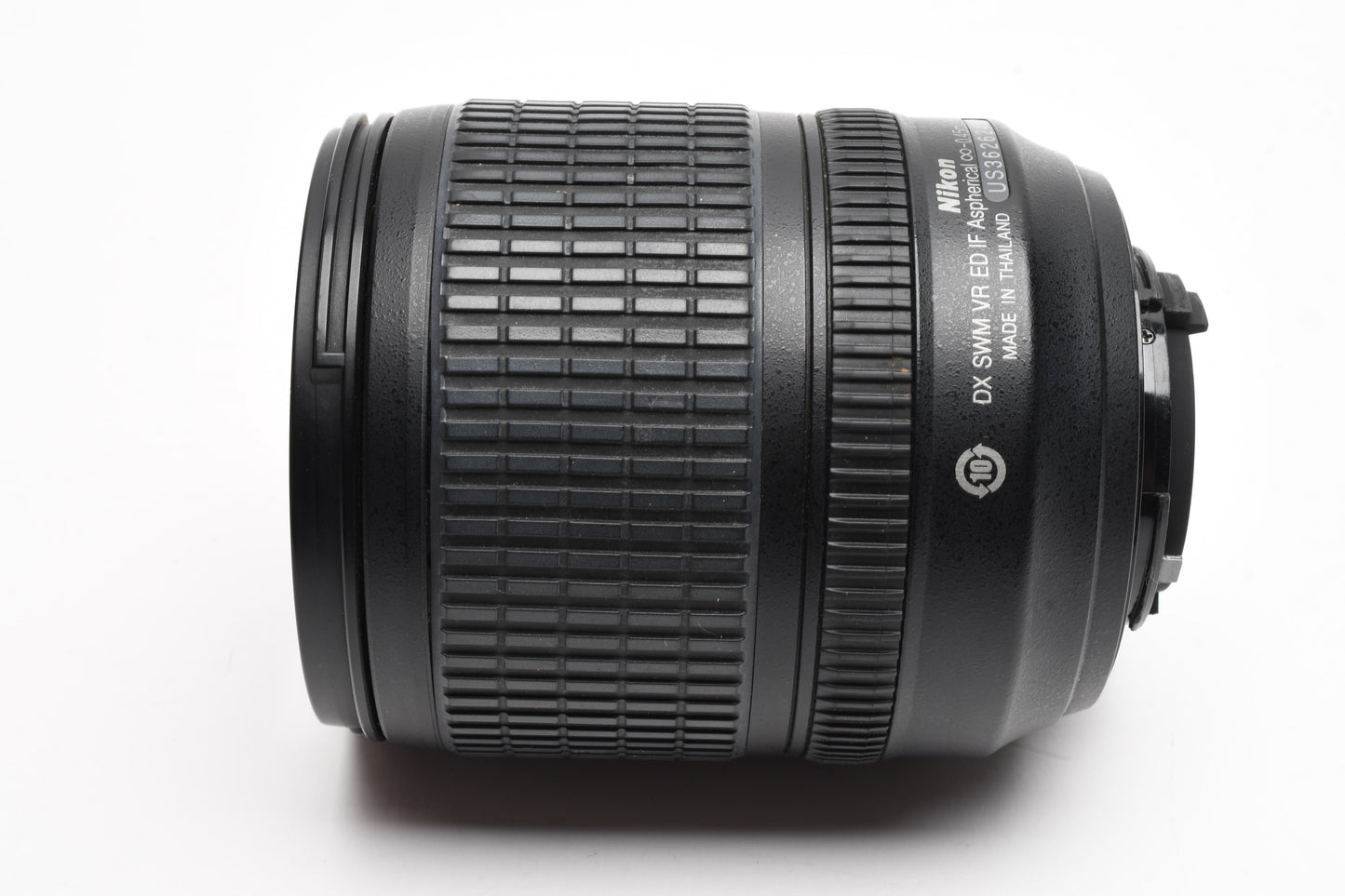 Nikon AF-S 18-105mm f3.5-5.6G ED DX VR zoom lens, caps, clean, Nice