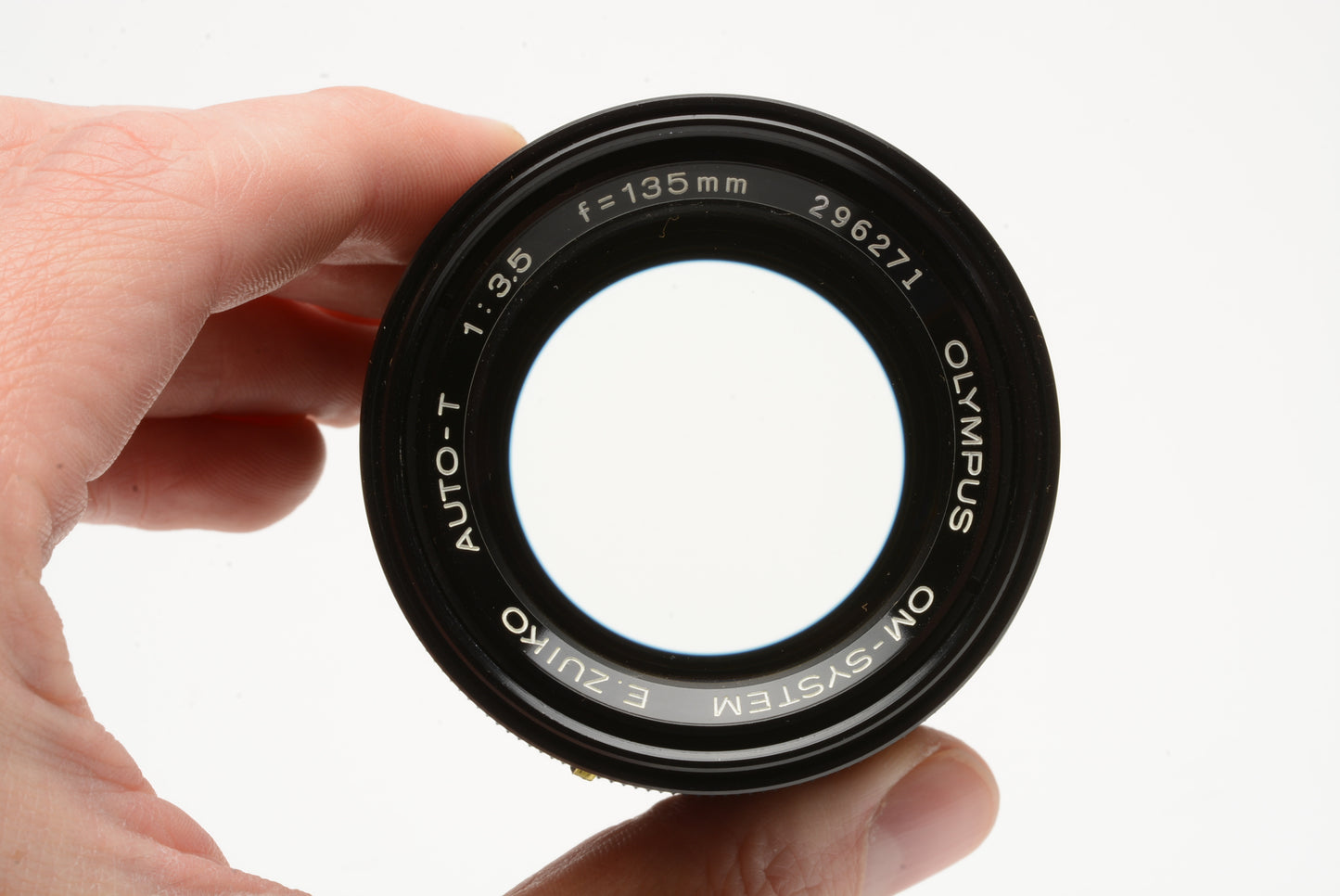 Olympus OM-System 135mm f3.5 Portrait telephoto lens, case + caps