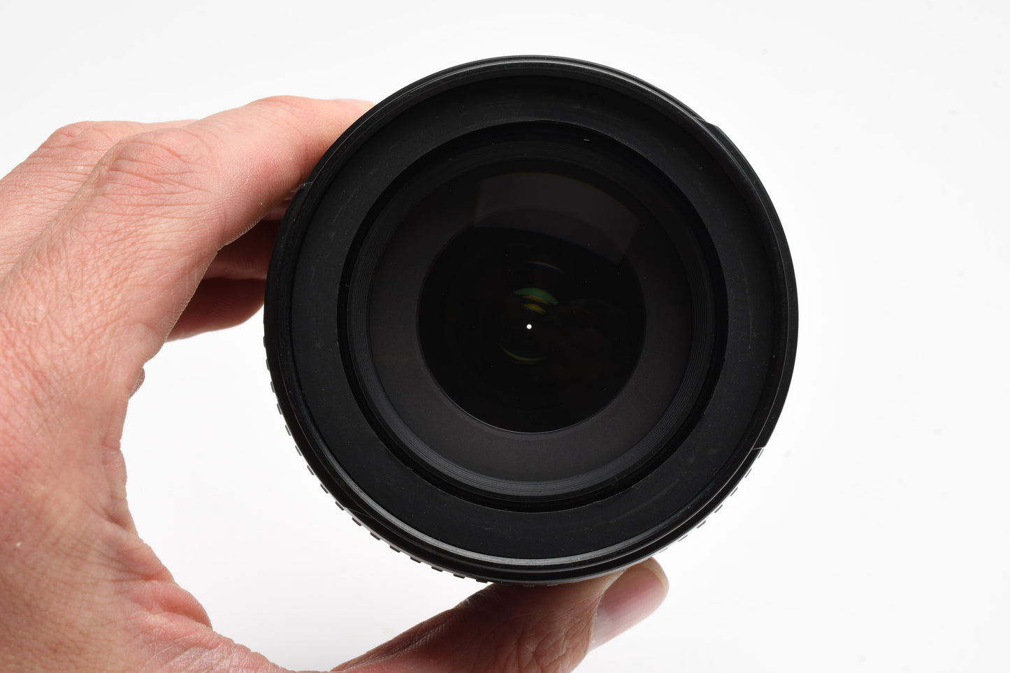 Nikon AF-S 18-105mm f3.5-5.6G ED DX VR zoom lens, caps, clean, Nice