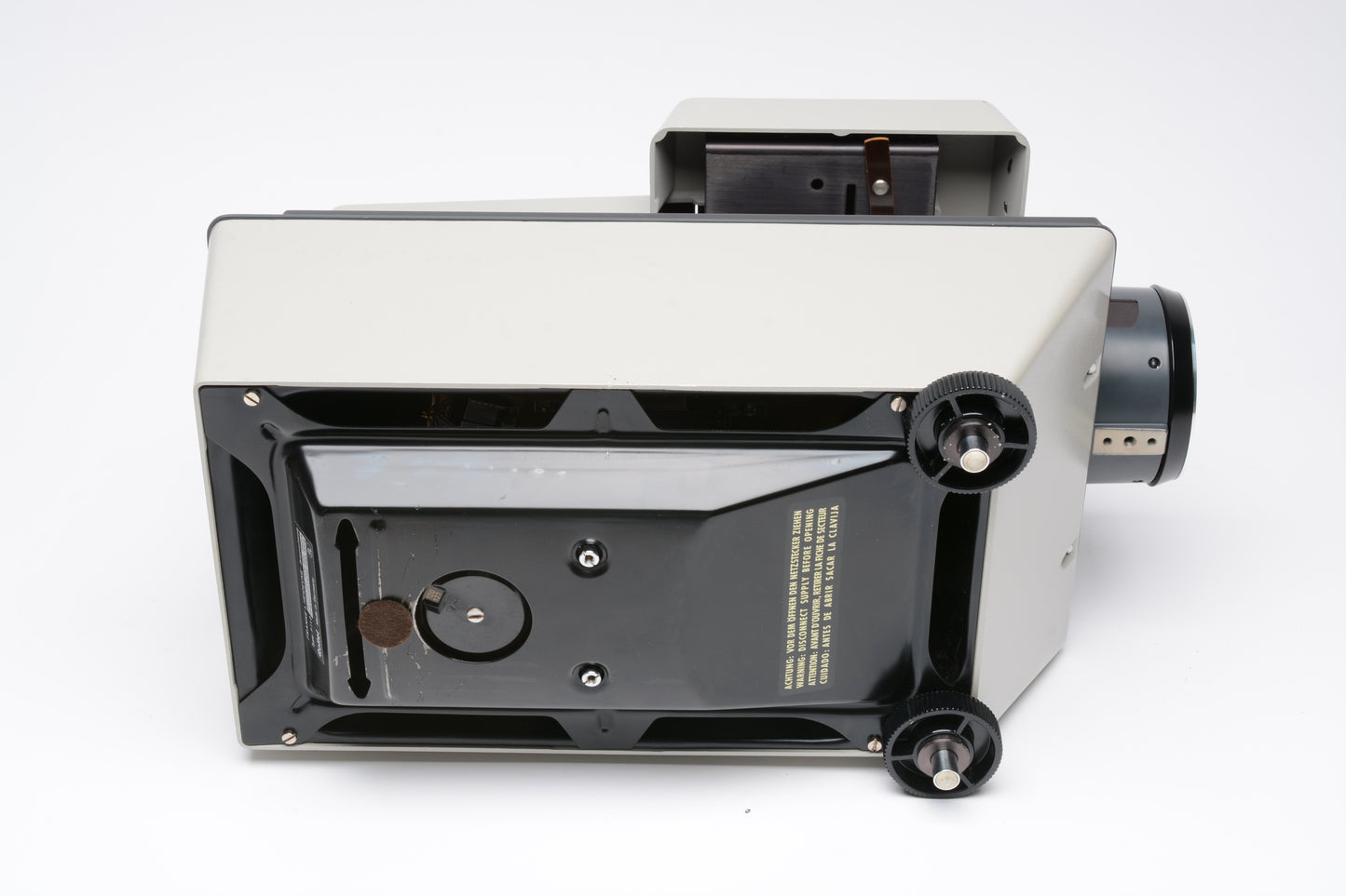 Rollei Type P 11 Slide Projector W/Remote, Case, Extra Bulb Tested woks great!