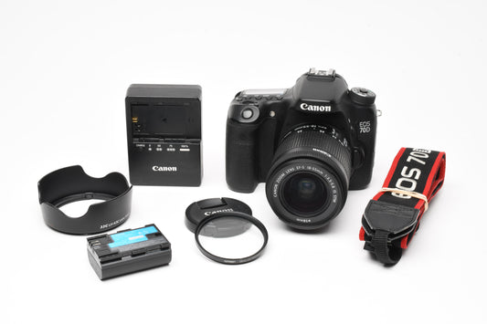 Canon EOS 70D DSLR w/EFS 18-55mm IS STM, Only 20K Acts, Great!