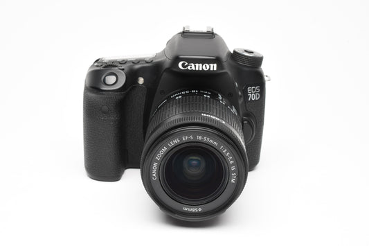Canon EOS 70D DSLR w/EFS 18-55mm IS STM, Only 20K Acts, Great!