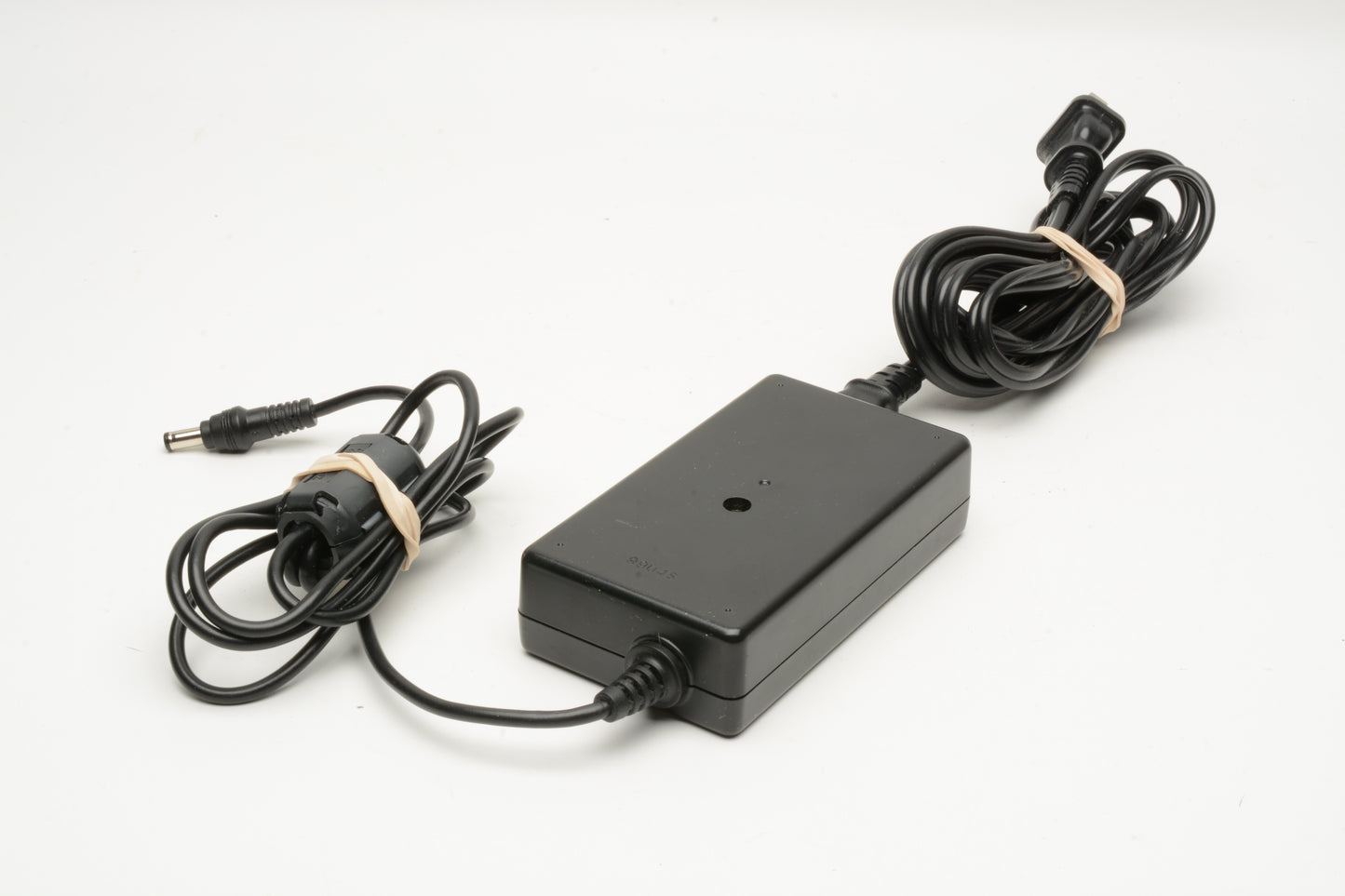 Nikon EH-30 AC Adapter Power Supply for Coolpix 800 900 950 Cameras - Genuine