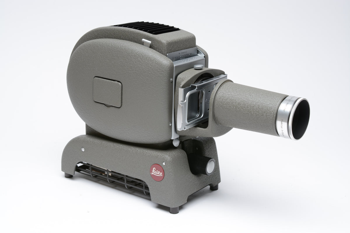 Leitz Prado 66/500 medium format slide projector for 6x6 & 6x4.5 transparencies, Great!