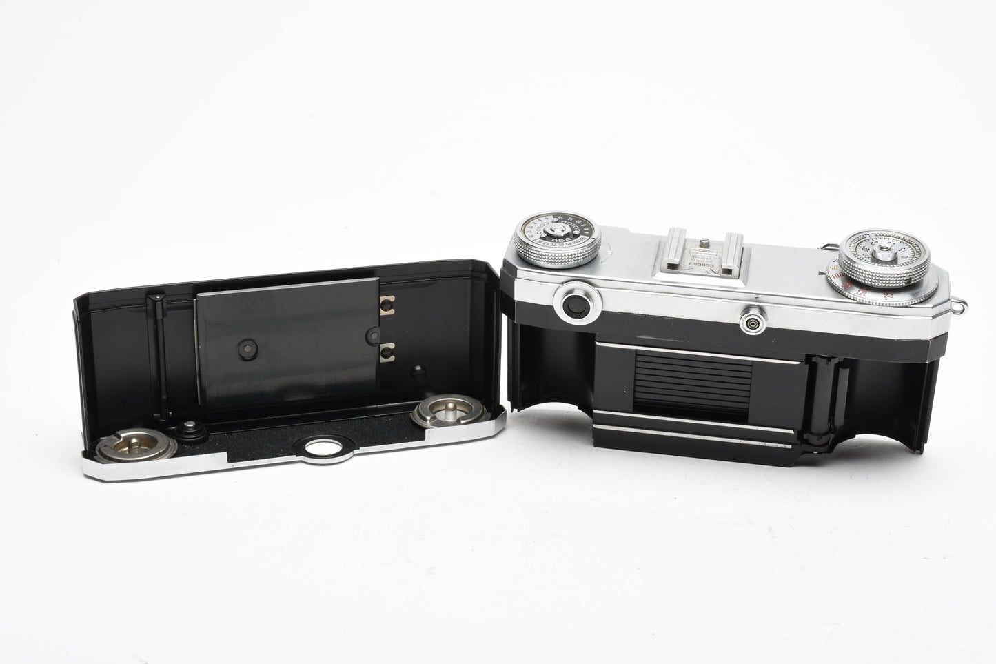 Zeiss Ikon Contax IIa Rangefinder Camera Body Only Black Dial *Parts/Repair