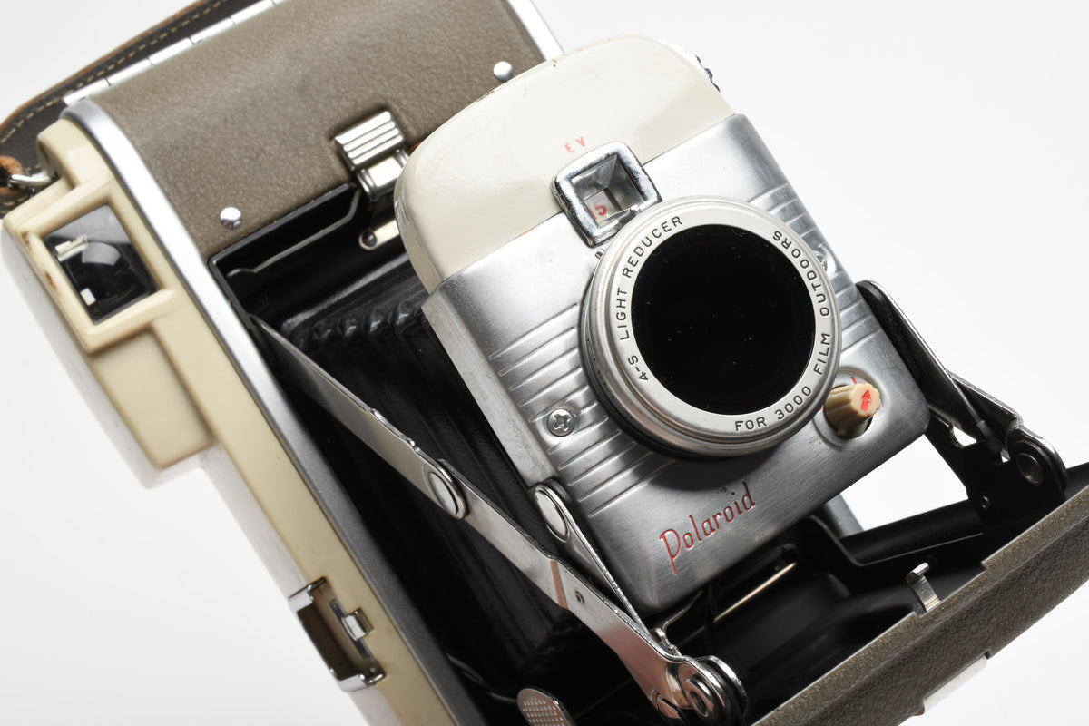 Polaroid Land camera Model 80B, w/Wink light and Light Reducer Vintage