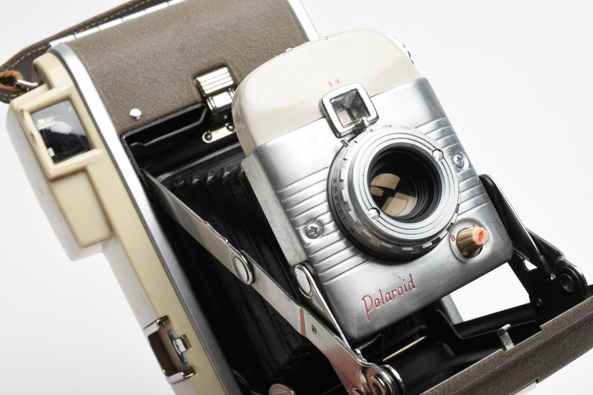 Polaroid Land camera Model 80B, w/Wink light and Light Reducer Vintage