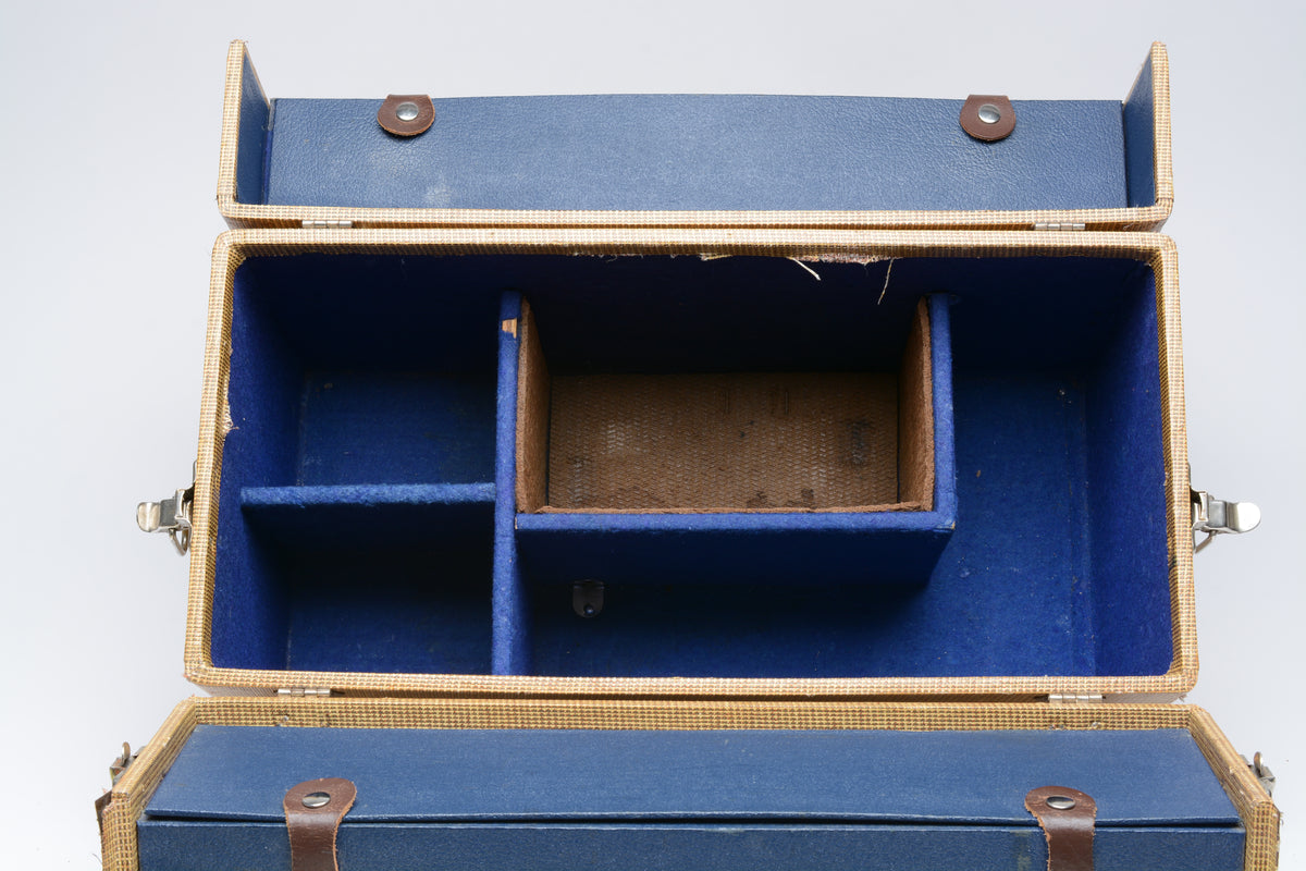 4x5 camera case, Vintage, Great design, ~19.5 x 9 x 14", w/Key