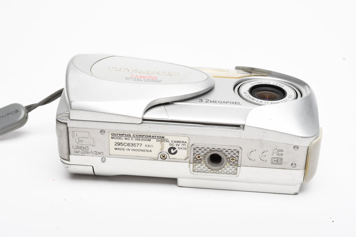Olympus Camedia C-350 Zoom 3.2MP Digital Point&Shoot camera w/Strap, 16MB XD Card, Nice