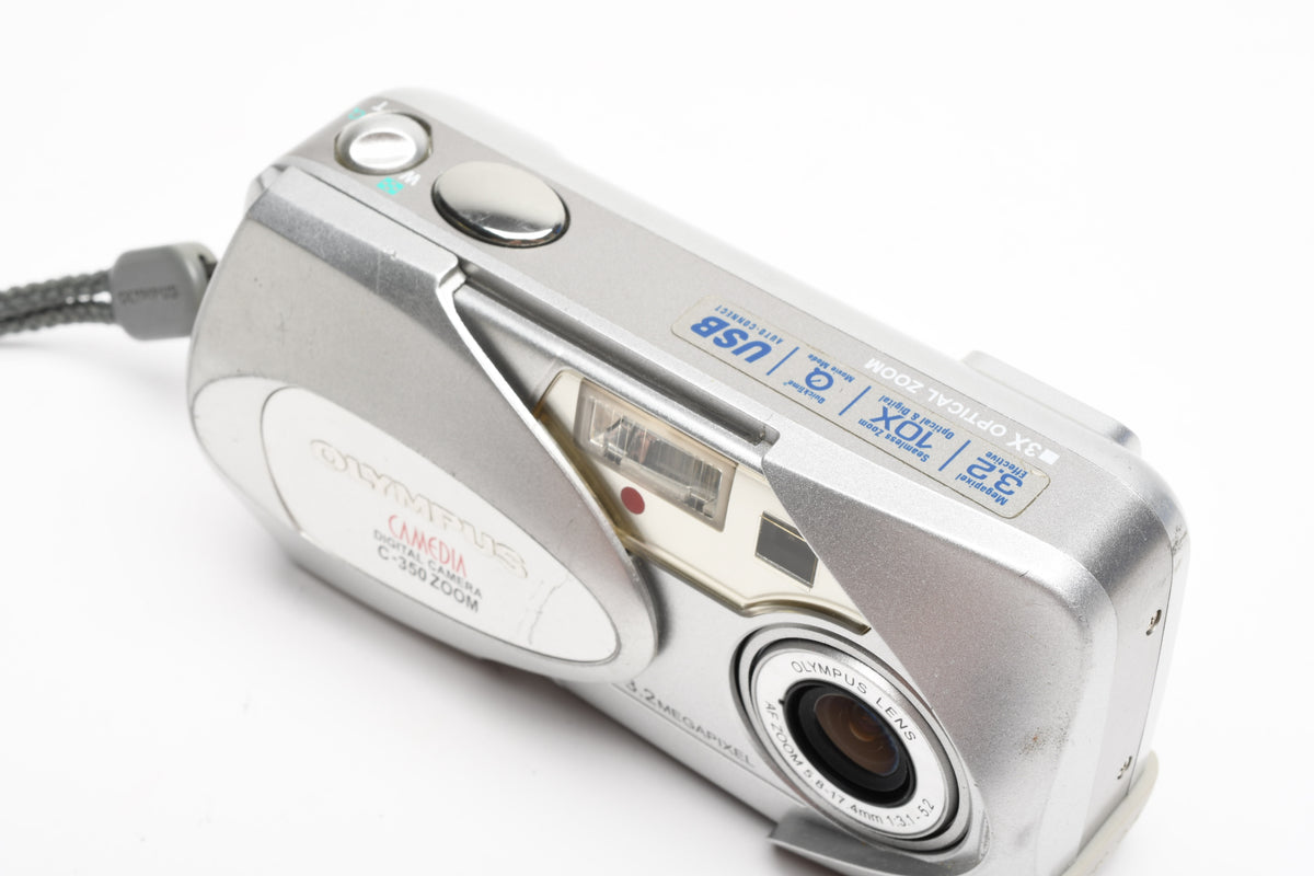 Olympus Camedia C-350 Zoom 3.2MP Digital Point&Shoot camera w/Strap, 16MB XD Card, Nice