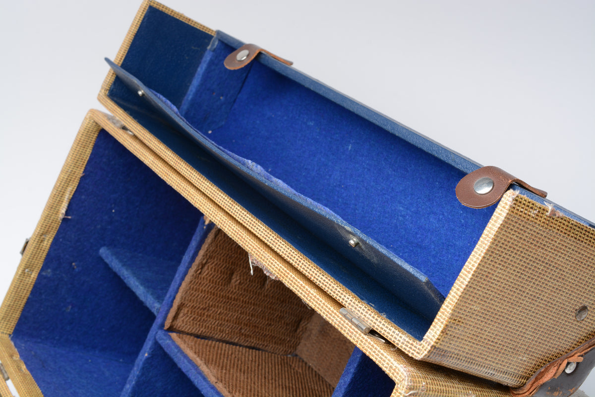 4x5 camera case, Vintage, Great design, ~19.5 x 9 x 14", w/Key