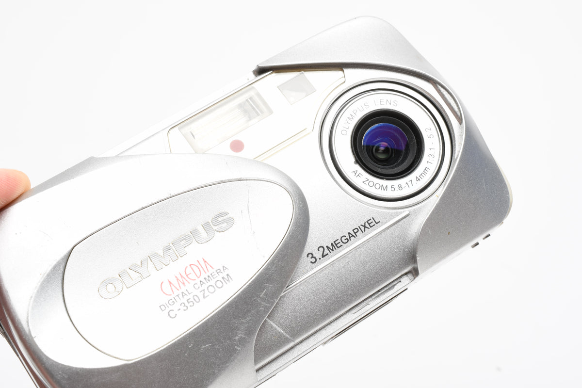 Olympus Camedia C-350 Zoom 3.2MP Digital Point&Shoot camera w/Strap, 16MB XD Card, Nice