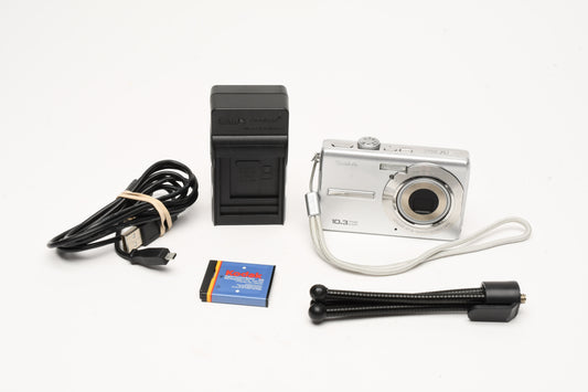 Kodak EasyShare M1063 10.3MP Digital Point&Shoot, Batt+charger+USB