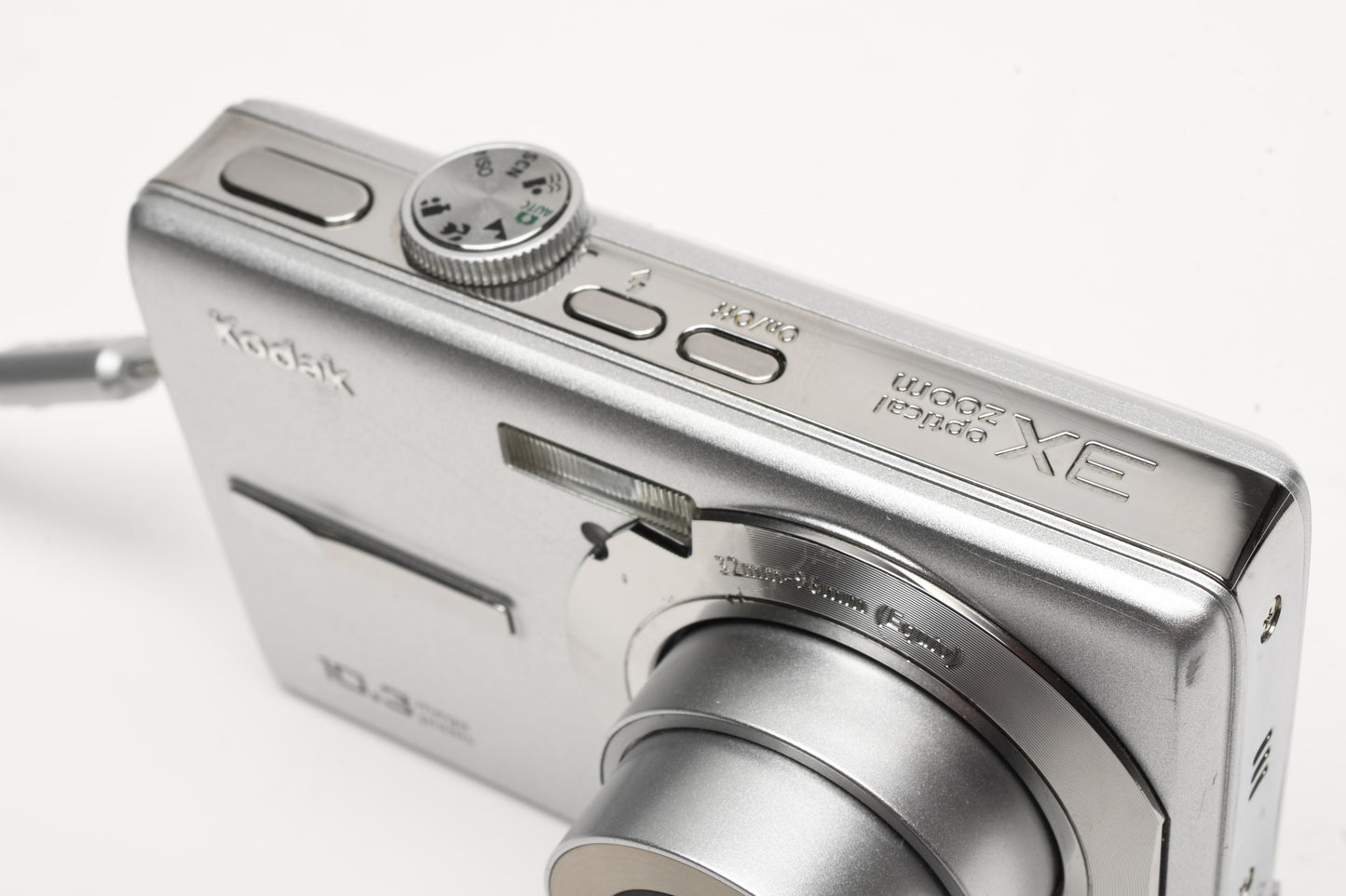 Kodak EasyShare M1063 10.3MP Digital Point&Shoot, Batt+charger+USB