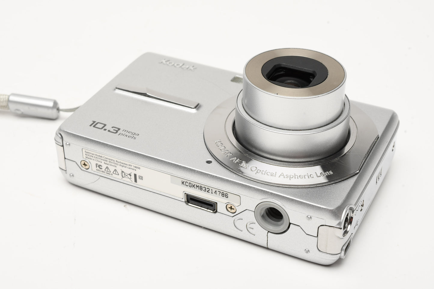 Kodak EasyShare M1063 10.3MP Digital Point&Shoot, Batt+charger+USB