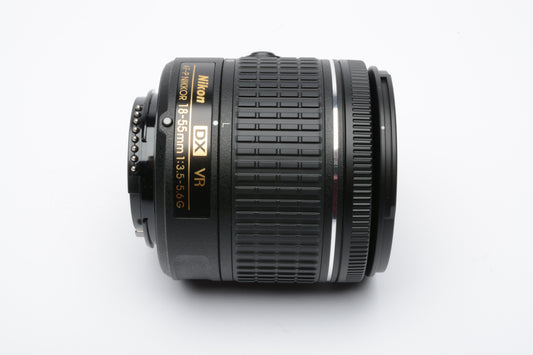 Nikon AF-P Nikkor 18-55mm f3.5-5.6G DX VR compact zoom lens, caps, Mint, Boxed