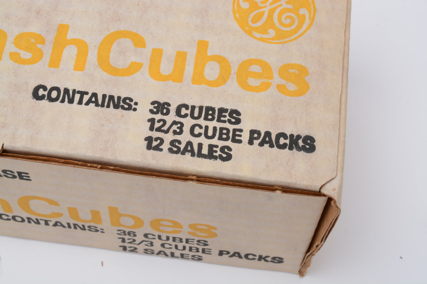 Bundle of 12 3-Cube GE Flash Cubes packs in original boxes (Total 36 cubes-144 flashes)