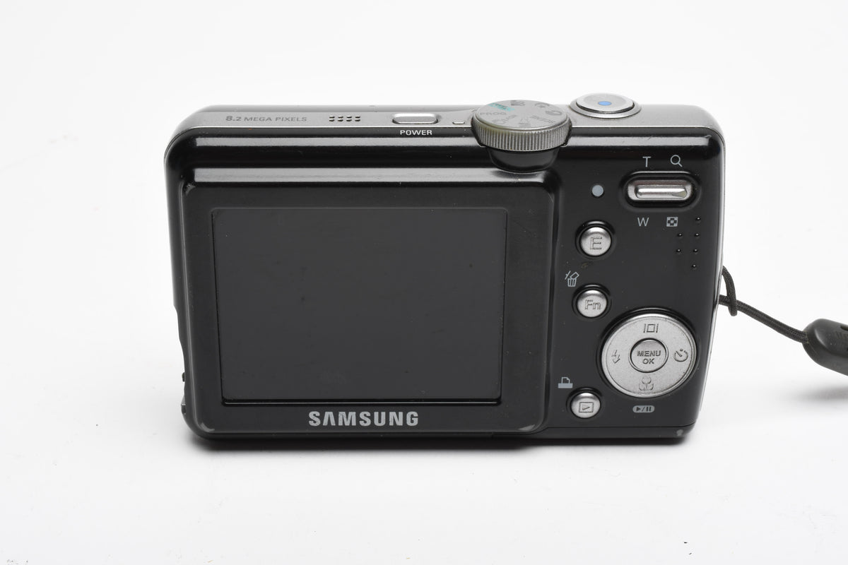 Samsung S85 8.2MP Digital Point&Shoot Camera w/Strap, Good