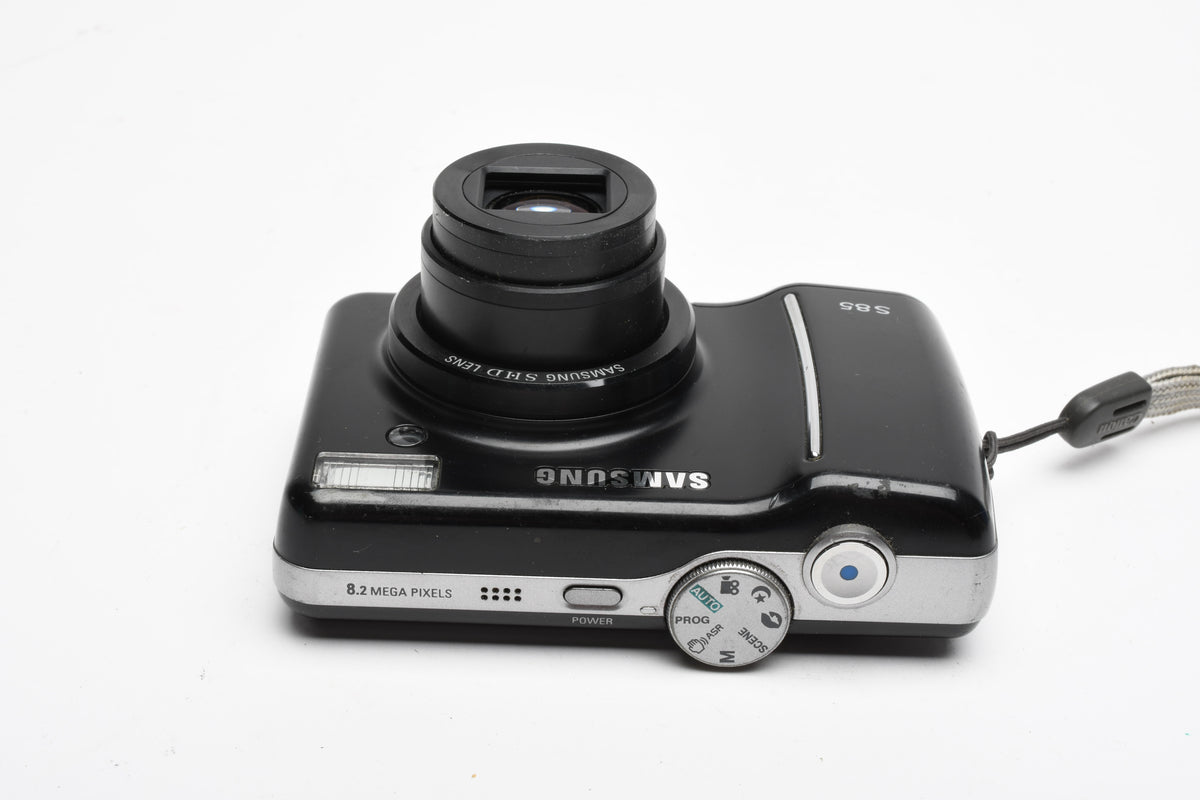 Samsung S85 8.2MP Digital Point&Shoot Camera w/Strap, Good