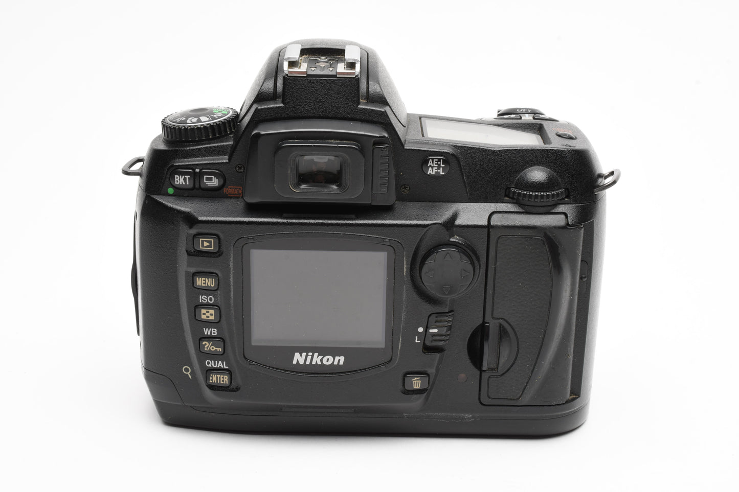 Nikon D70 DSLR w/28-80mm f3.3-5.6G, batt, charger, strap, CF, 32K Acts
