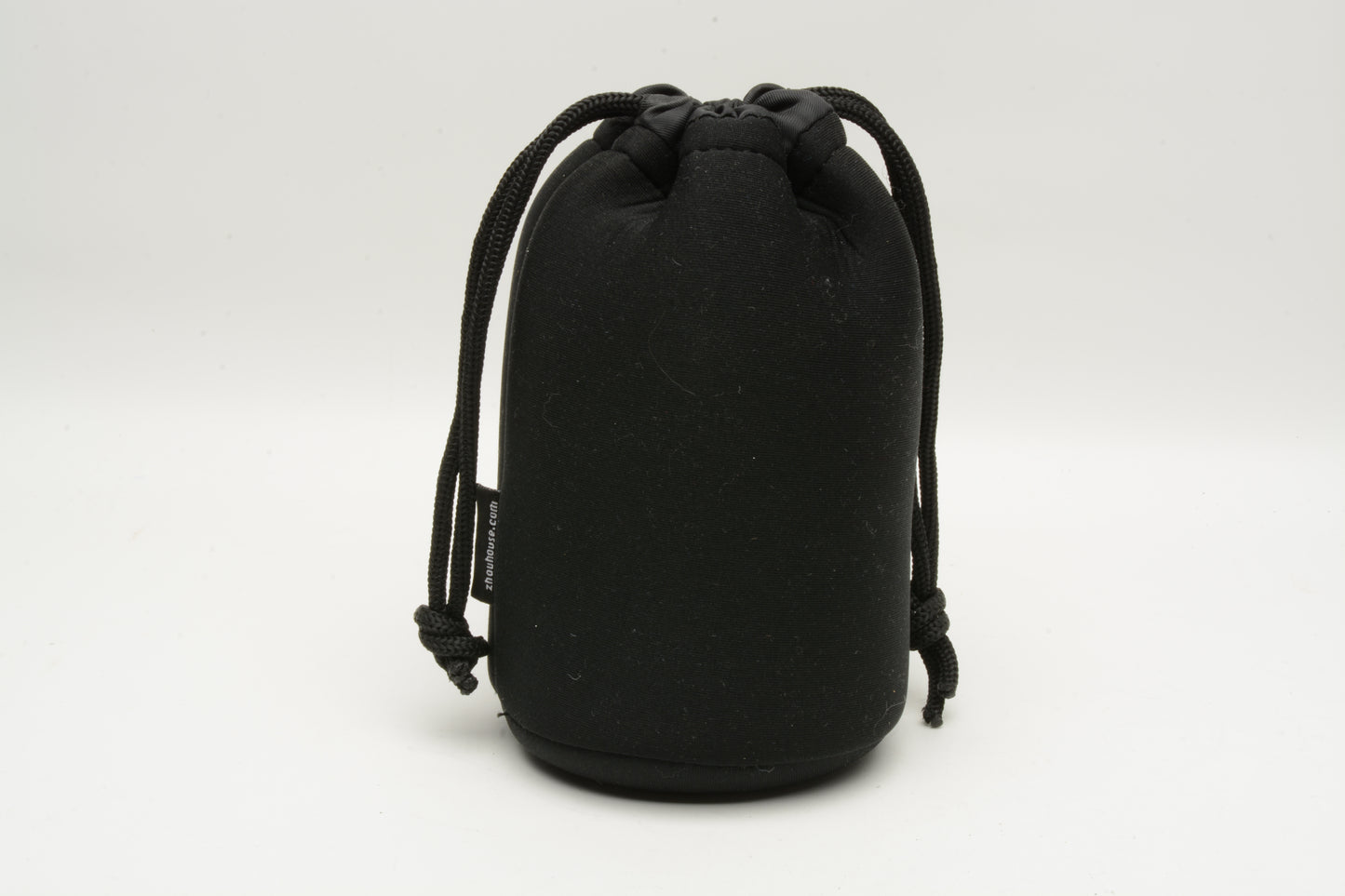 Canon EFS 10-22mm f3.5-4.5 USM zoom lens, caps, pouch +UV