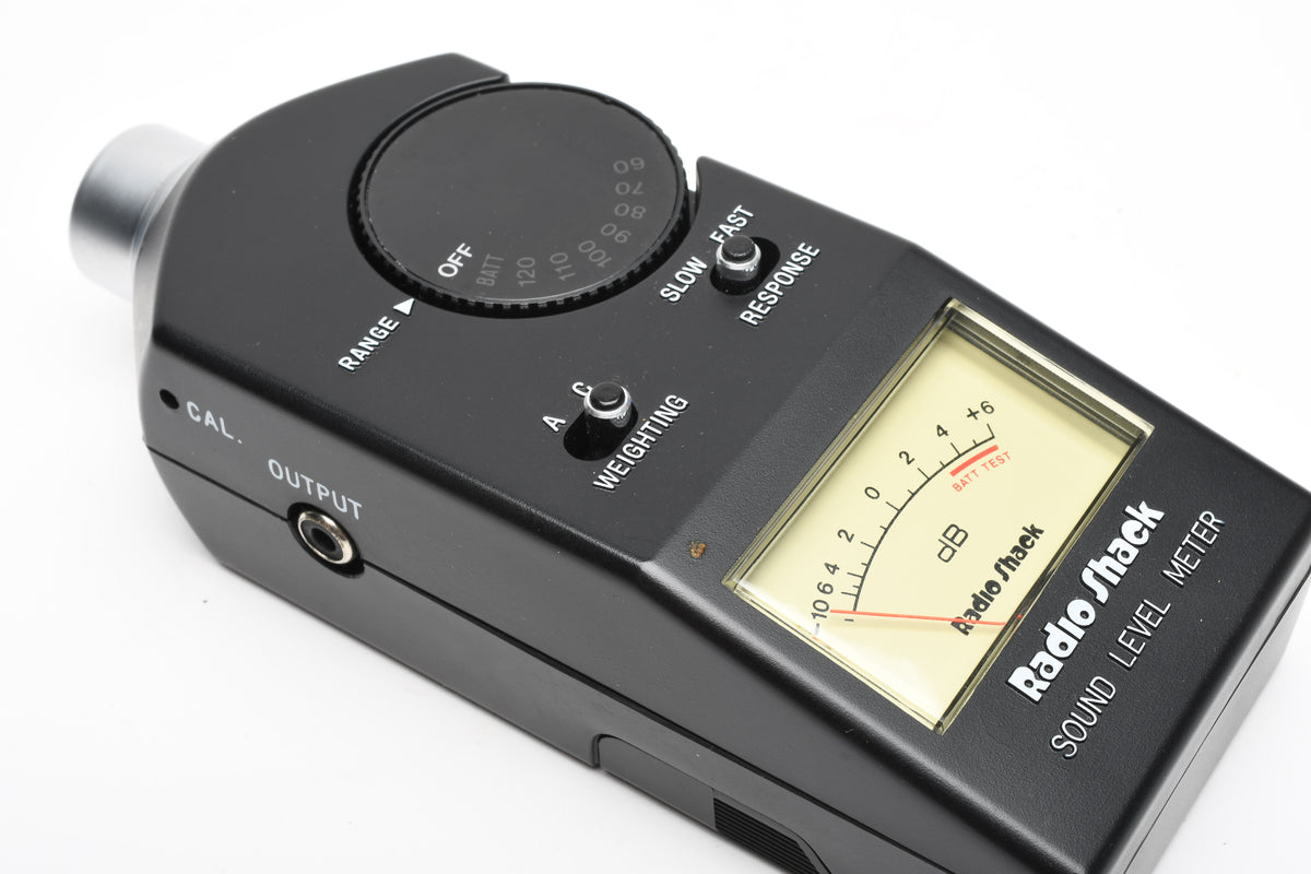 Radio Shack Sound Level Meter 33-2050 in case, Clean, Tested