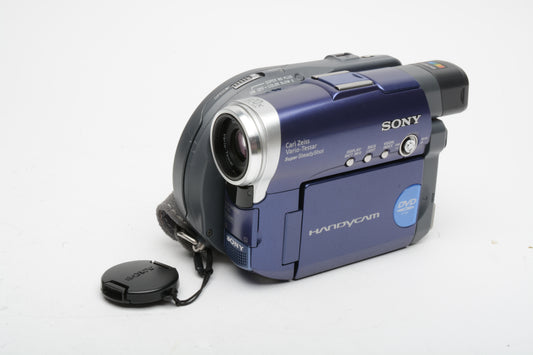 Sony DCR-DVD101 DVD-R Camcorder w/2batts, charger, remote, case, tested, great!