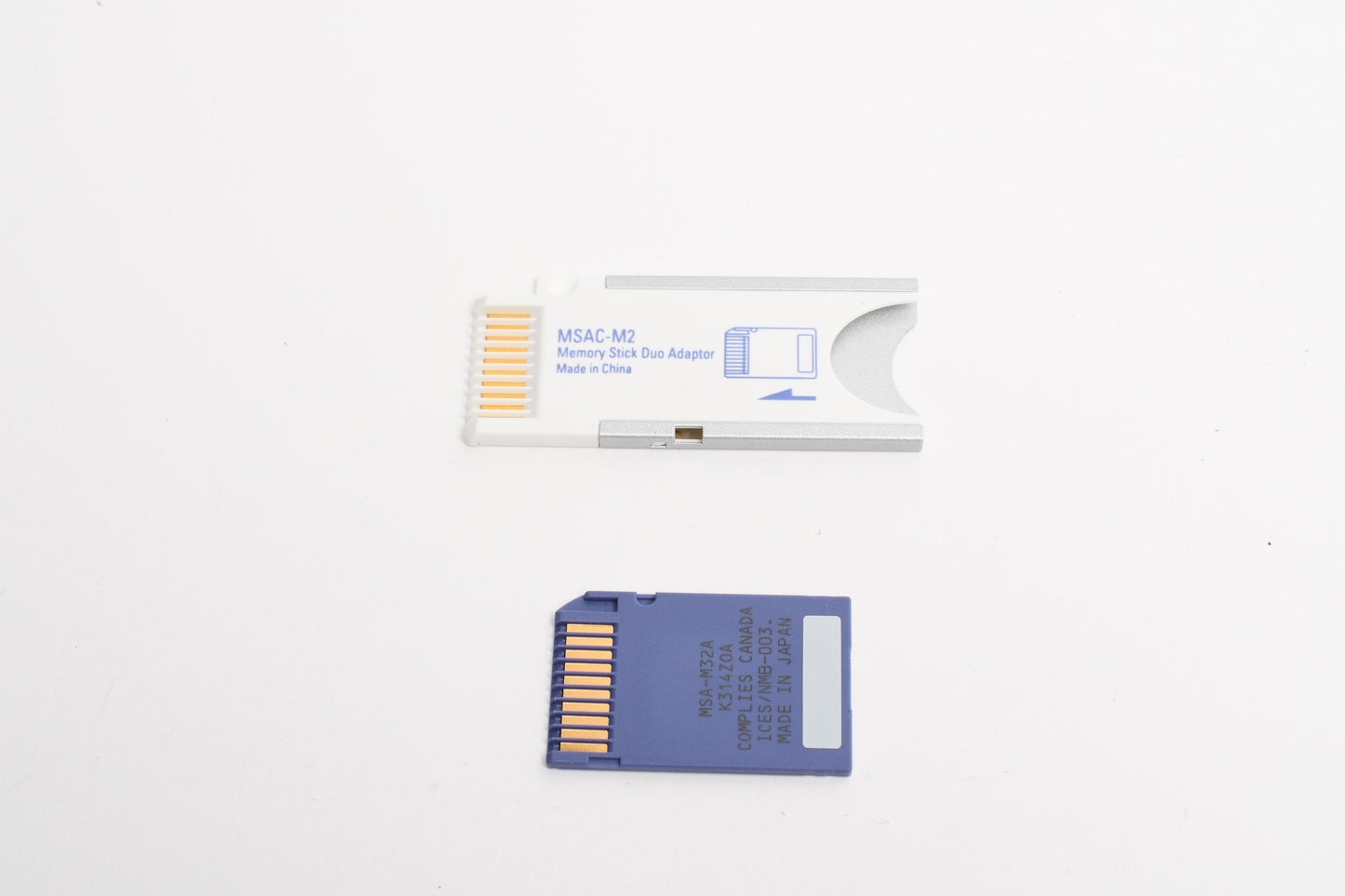 Sony 32MB Memory Stick Duo Card w/ Adapter, Formatted