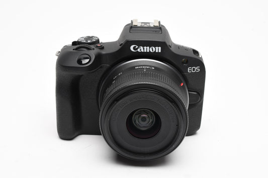 Canon EOS R100 Mirrorless w/18-45mm, 2X Batts, charger, <2K Acts! Mint-