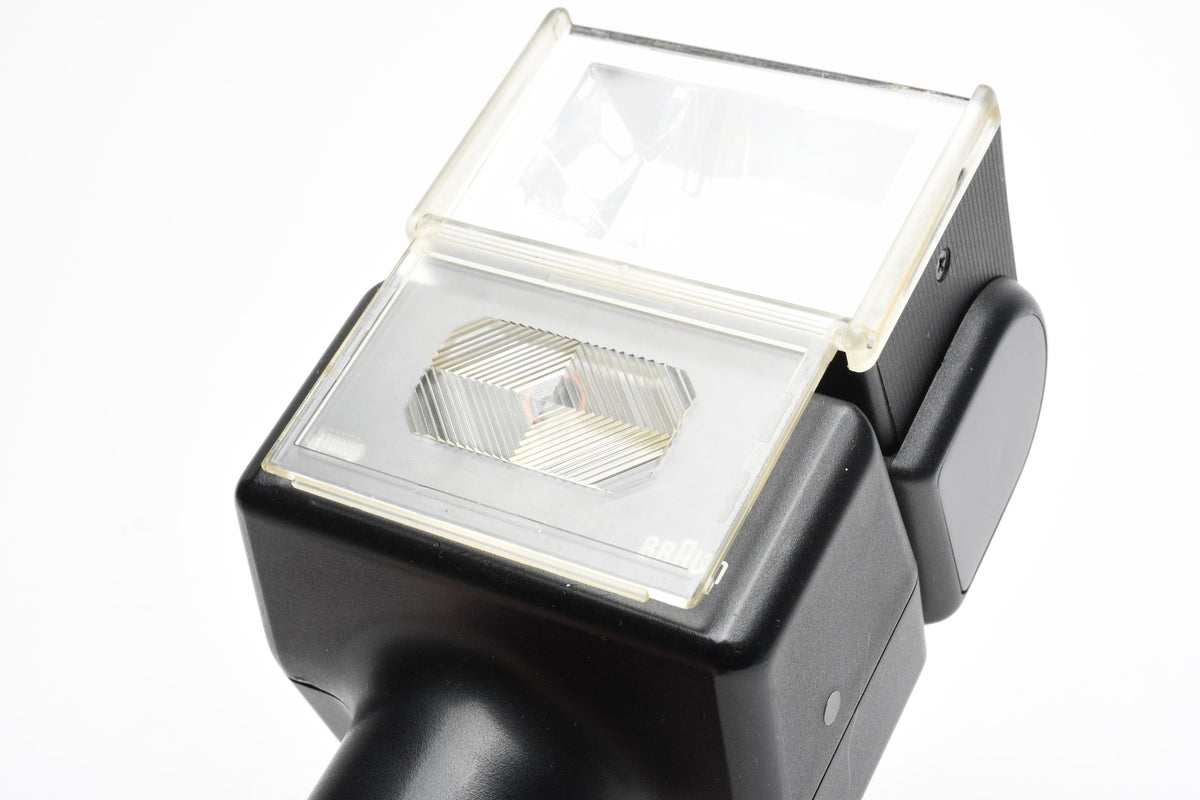Braun 380 BVC Handle mount flash w/Diffuser, Clean, tested, nice