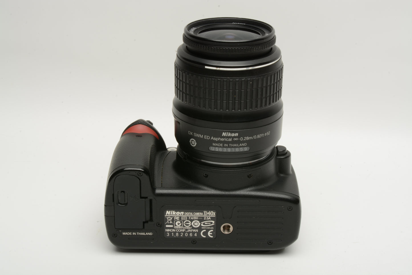 Nikon D40X body w/Nikkor 18-55mm f3.5-5.6 G II, batt, charger, Only 6505 acts!