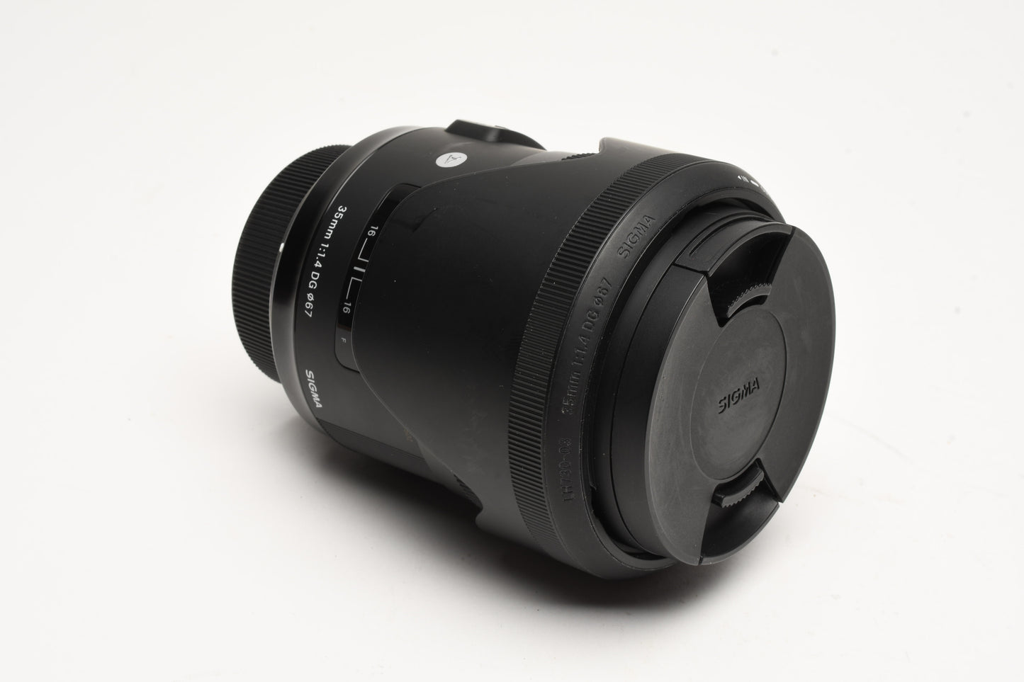 Sigma USA 35mm f1.4 DG Art lens, caps + lens hood, barely used, Nikon AF Mount, USA