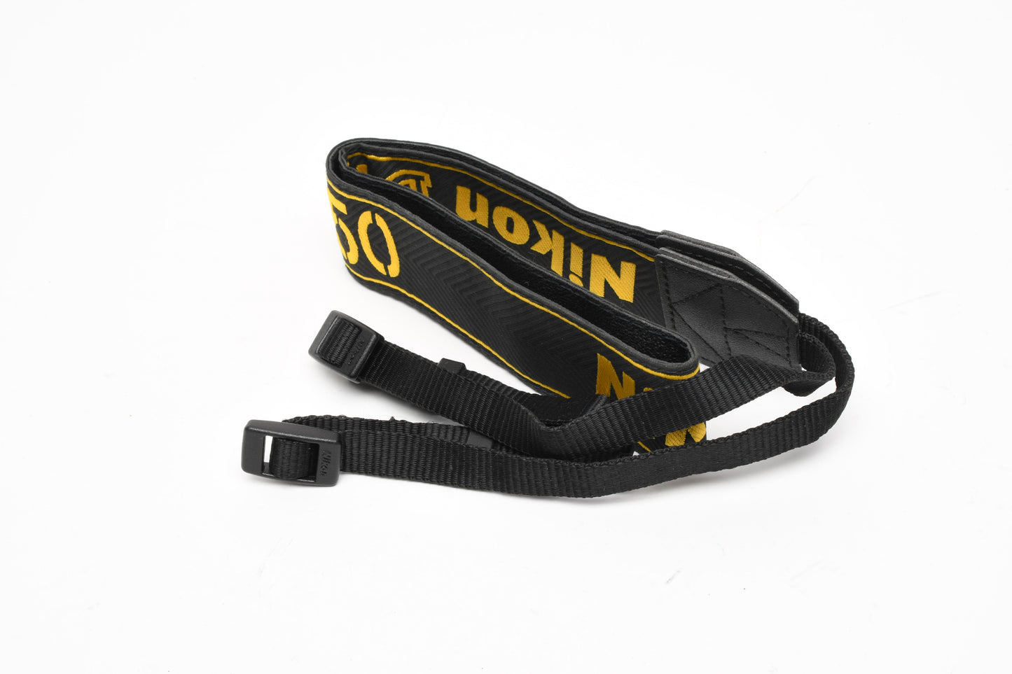 Nikon D750 genuine camera strap, nice & clean
