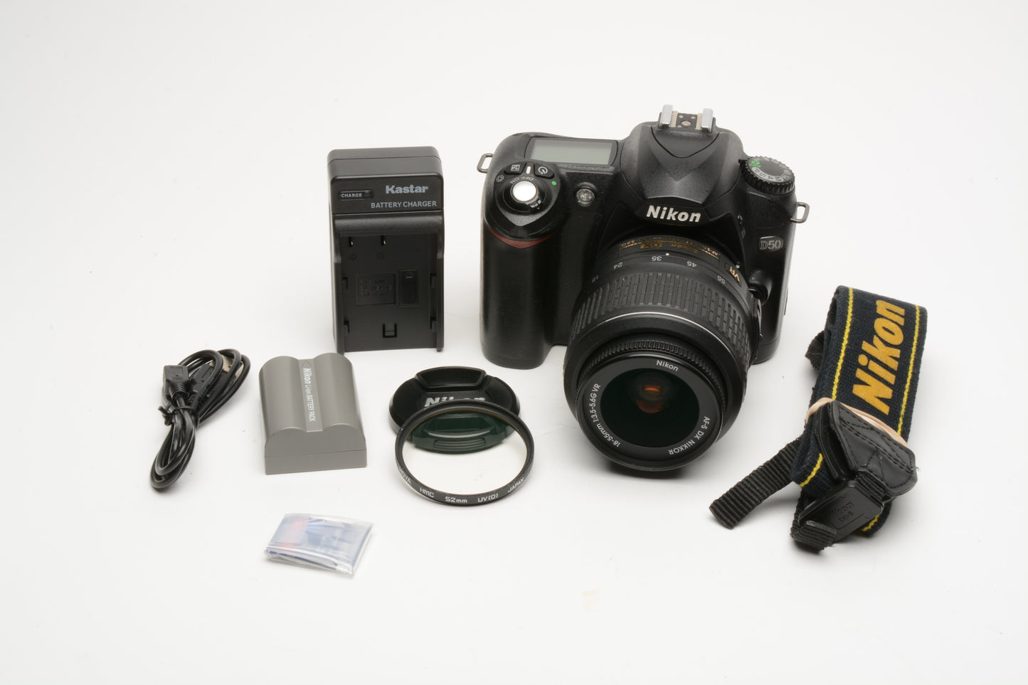 Nikon D50 DSLR body w/18-55mm f3.5-5.6G VR, batt, charger, USB, SD, 13K Acts