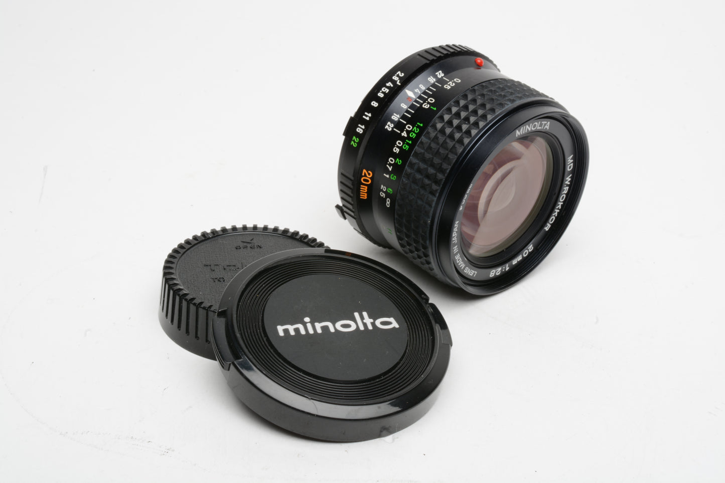 Minolta 20mm f2.8 MD W. Rokkor Wide Angle Lens, Caps, Very clean & Sharp