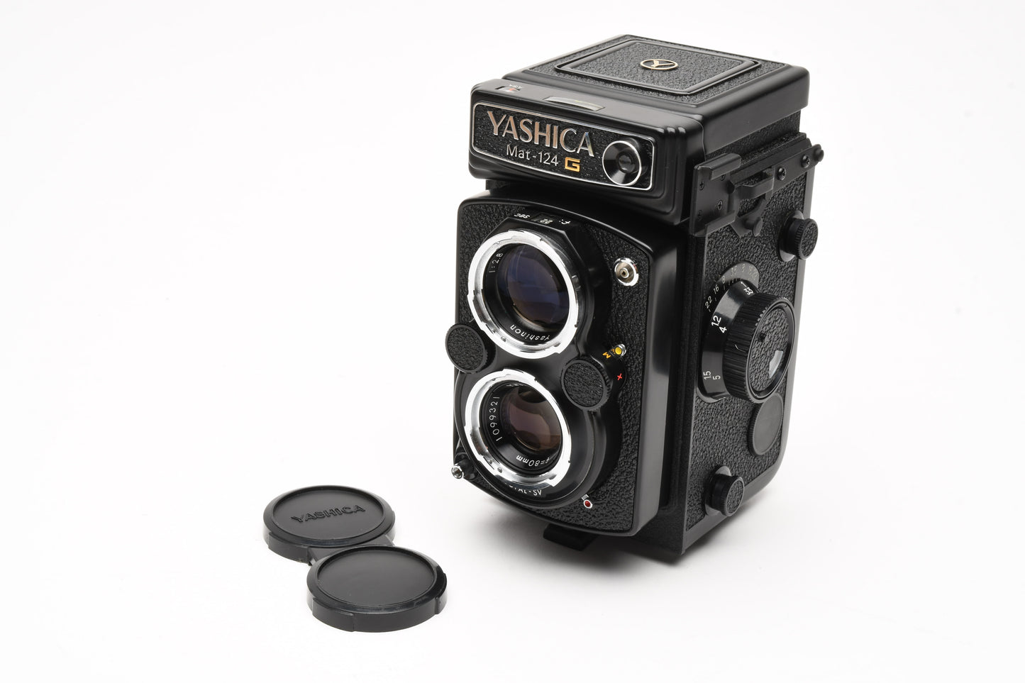 Yashica Mat 124G 120 TLR camera w/80mm f3.5 lens, tested, works great, Mint-