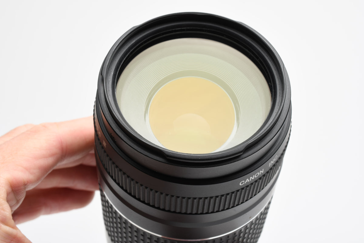 Canon EF 75-300mm f4-5.6 III Telephoto zoom, caps + UV, Kepper