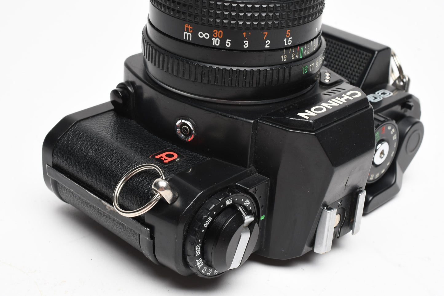 Chinon CG-5 35mm SLR w/50mm f1.9, Sky, strap, UV, + S-250 Flash, Great! Tested