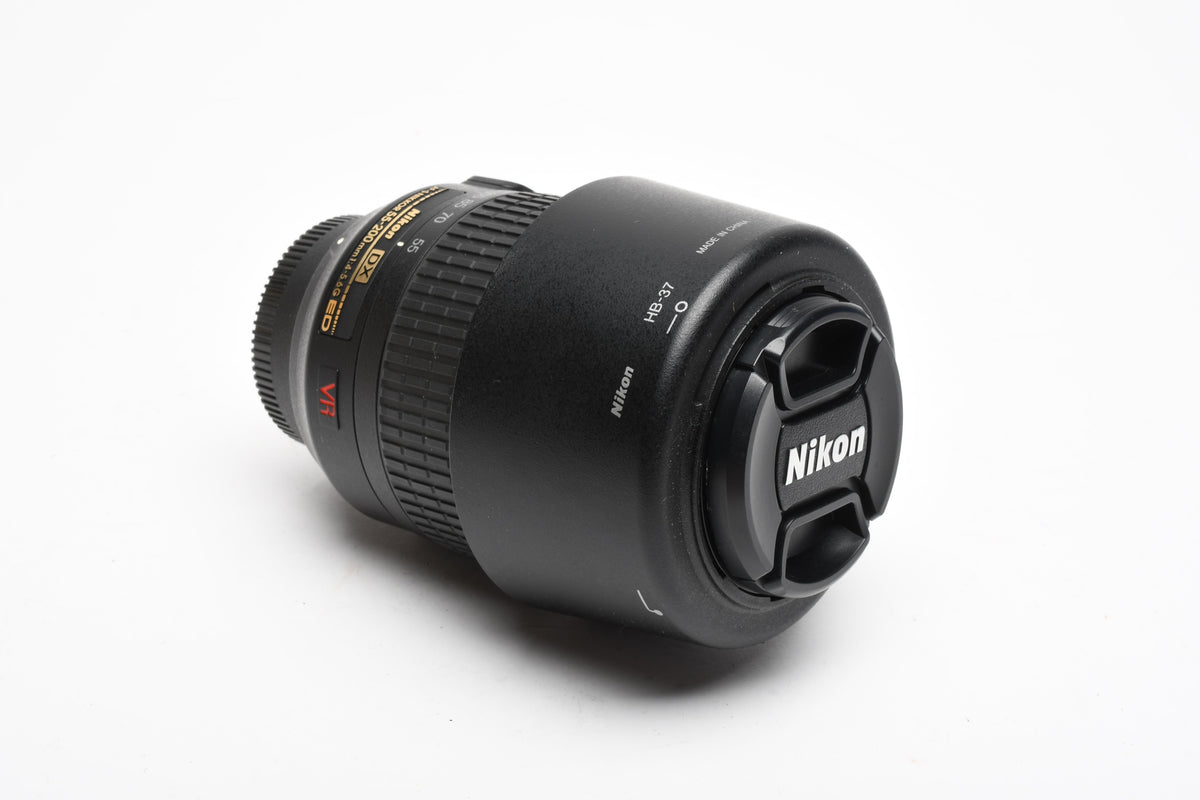 Nikon AF-S Nikkor 55-200mm F4-5.6G ED DX VR zoom lens, caps, hood, pouch, Mint-