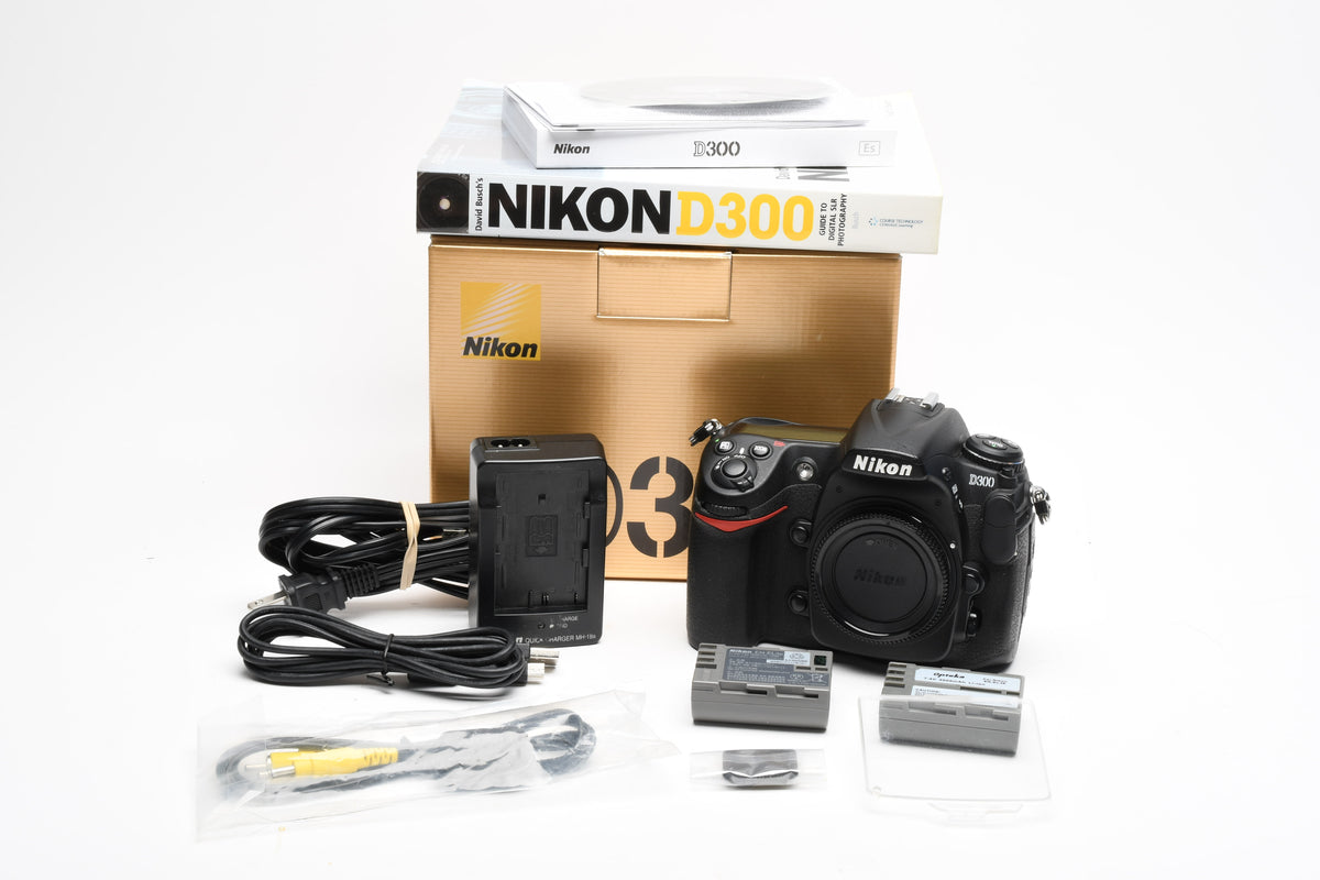 Nikon D300 DSLR Body, 2X batts, charger, 26,082 Acts, clean! Boxed