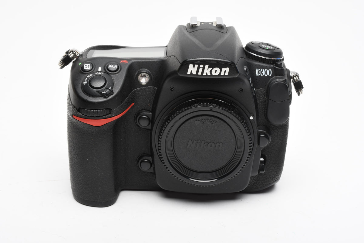 Nikon D300 DSLR Body, 2X batts, charger, 26,082 Acts, clean! Boxed