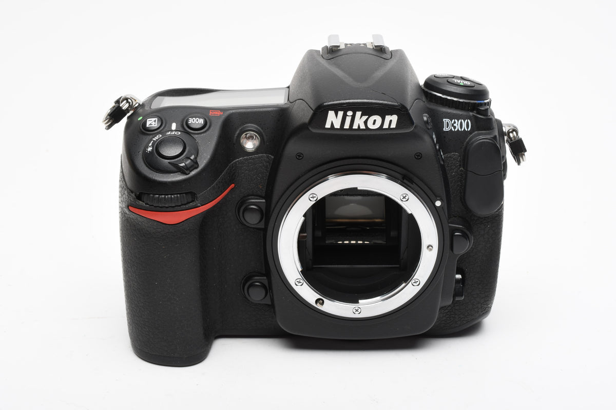 Nikon D300 DSLR Body, 2X batts, charger, 26,082 Acts, clean! Boxed