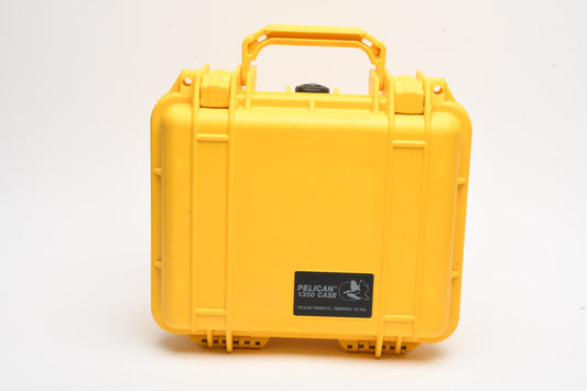 Pelican 1300 yellow case, cut-up foam, Good!