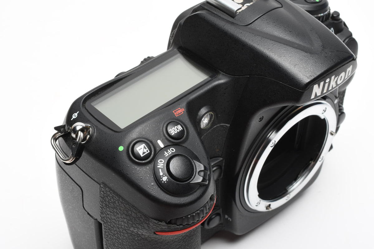 Nikon D300 DSLR Body, 2X batts, charger, 26,082 Acts, clean! Boxed