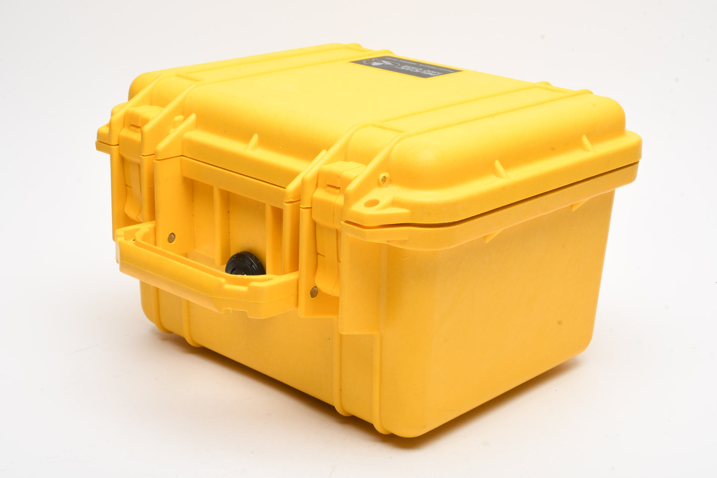 Pelican 1300 yellow case, cut-up foam, Good!
