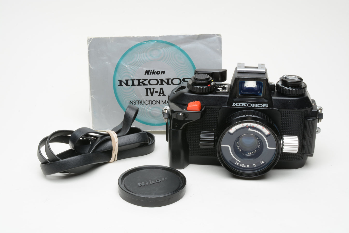 Nikon Nikonos IVa (Black) w/35mm f2.5 lens, very clean, tested, accurate +Manual