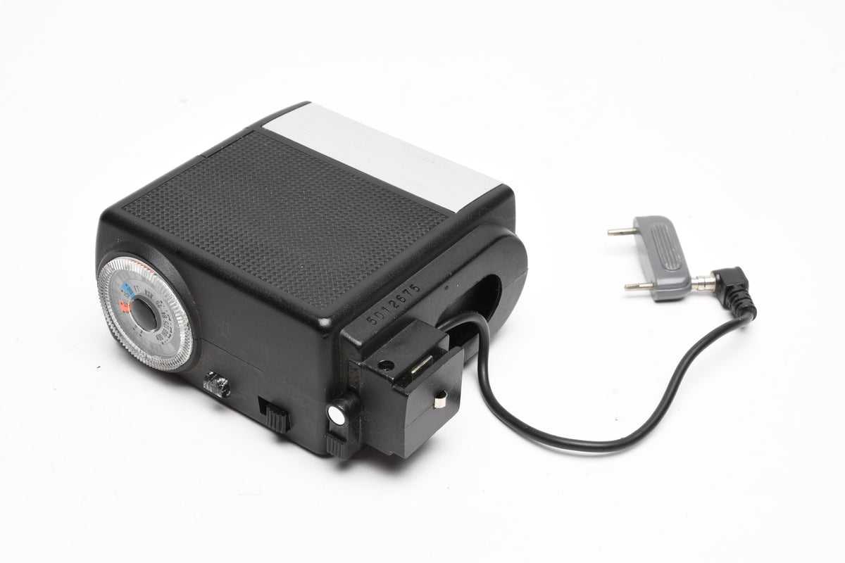 Vivitar Auto 252 Flash w/Dual Sync Adapter