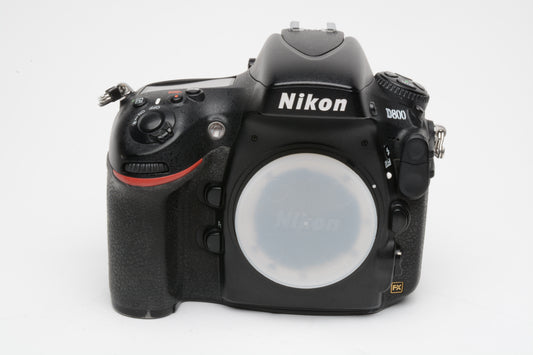 Nikon D800 DSLR body, USA version, batt+charger+USB, only 35K Acts!