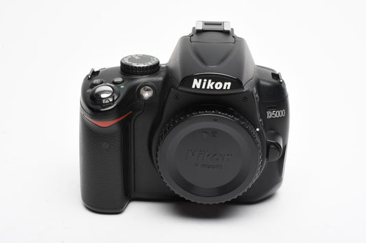 Nikon D5000 DSLR Body, Batt+charger+strap+manuals+book, 16K Acts