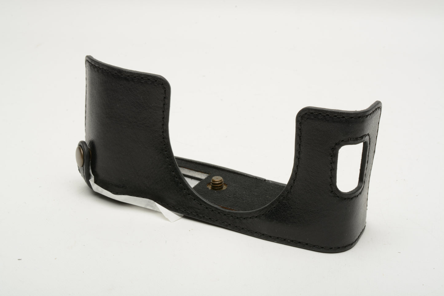 Megagear IIIJ black Faux leather bottom case for Fujifilm XT series